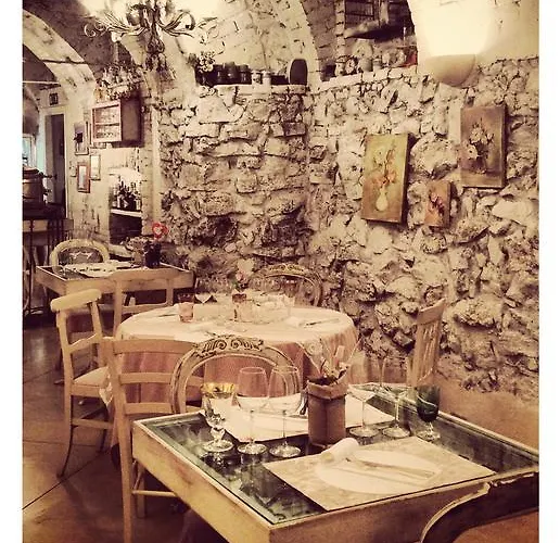 La Commedia Della Pentola カントリーハウス